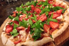 strawberry-arugula